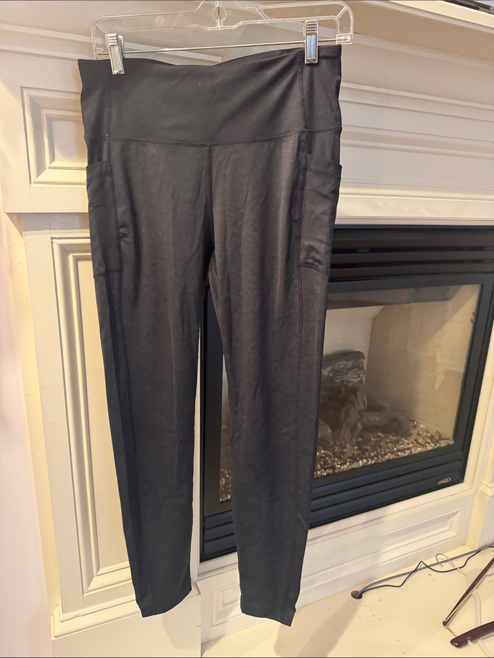 Mondetta Black High-Waist Leggings with Side Pockets
